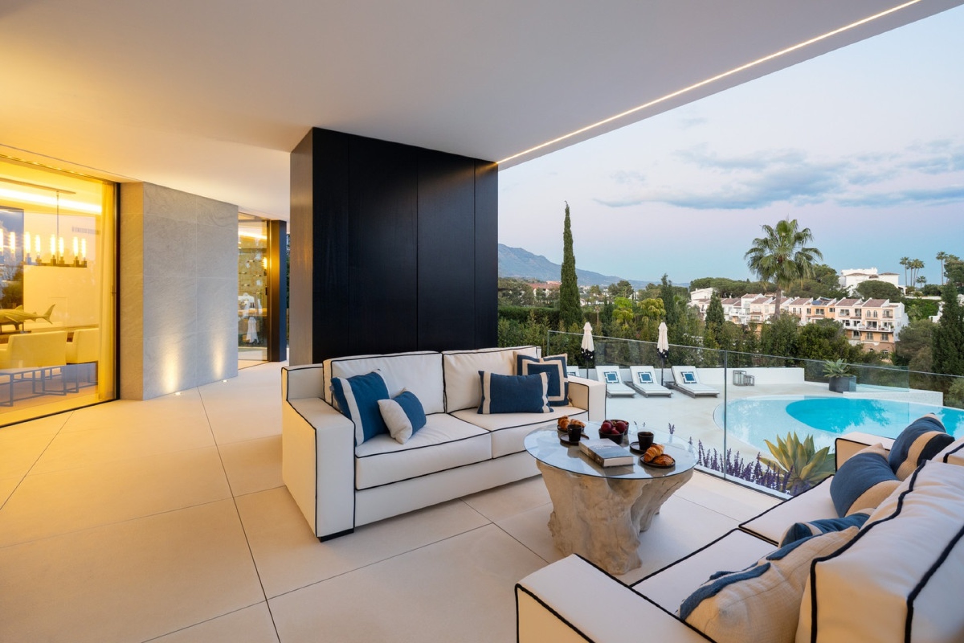 Resale - Villa - Benahavís - Benahavís Centro