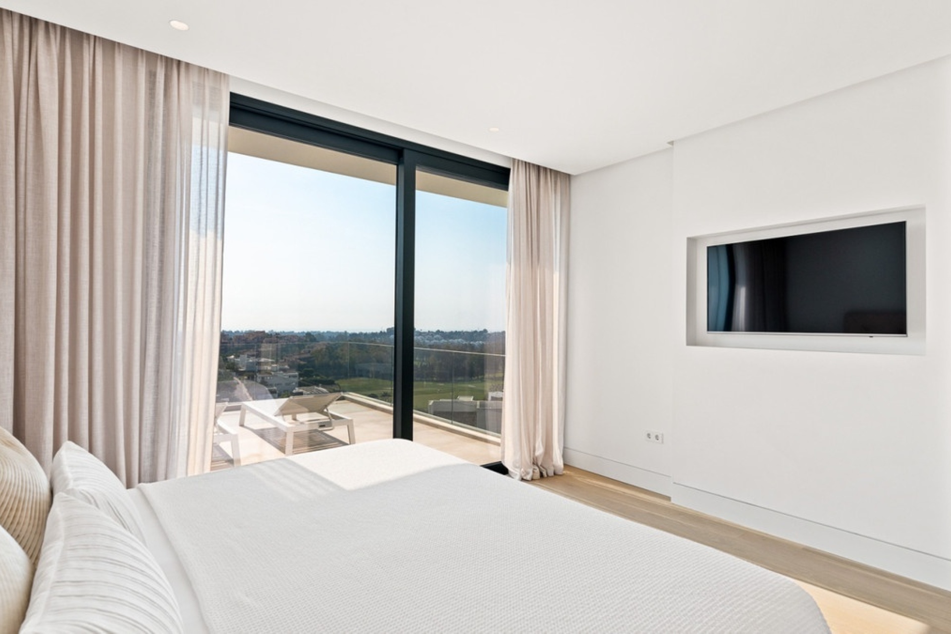 Resale - Villa - Benahavís - Benahavís Centro
