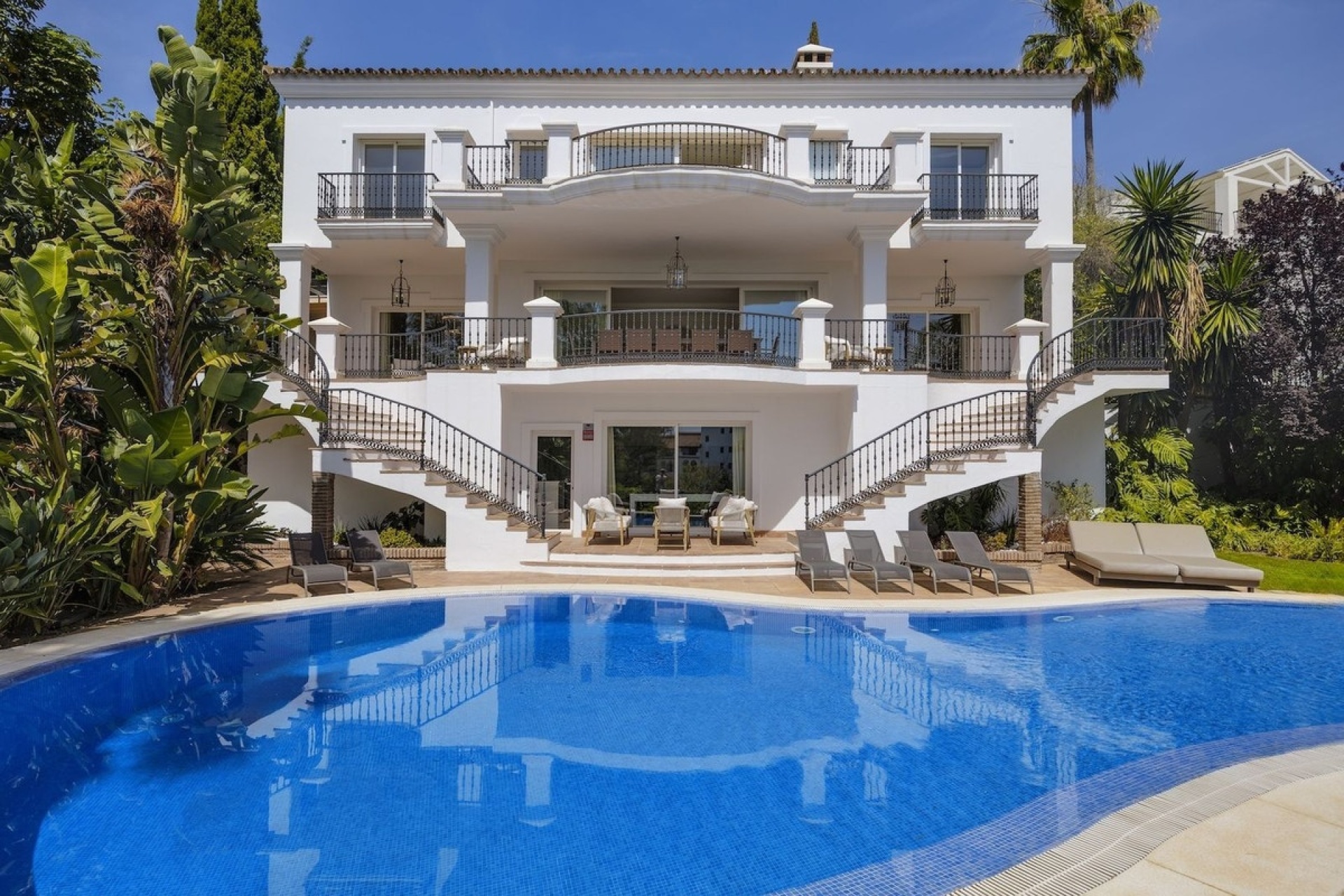 Resale - Villa - Benahavís - Benahavís Centro
