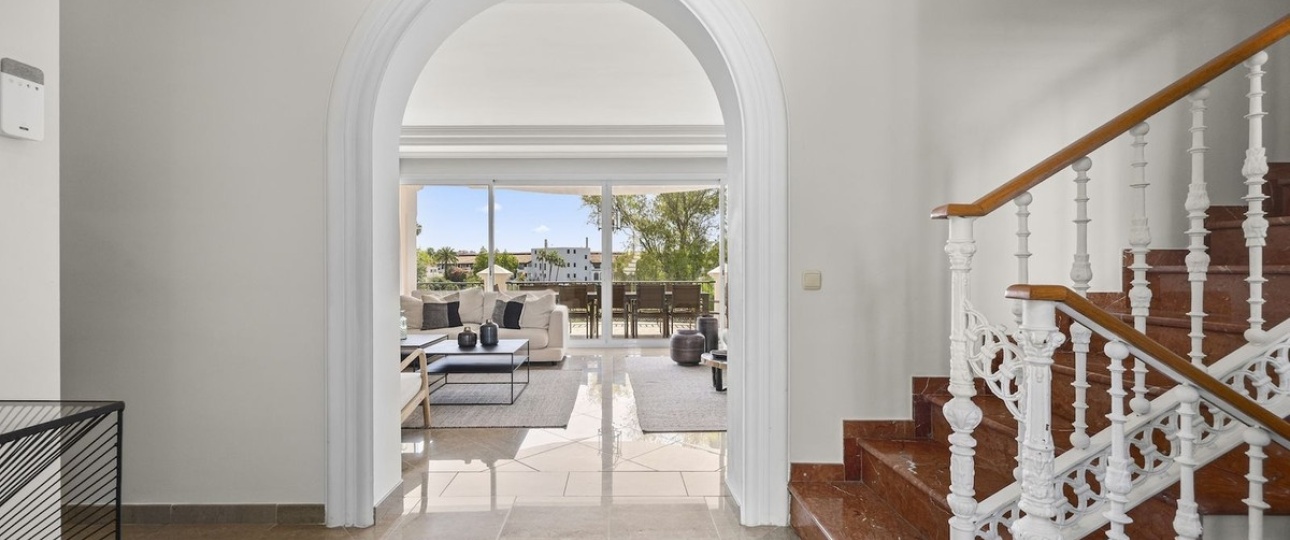 Resale - Villa - Benahavís - Benahavís Centro
