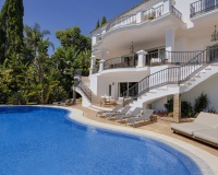 Resale - Villa - Benahavís - Benahavís Centro