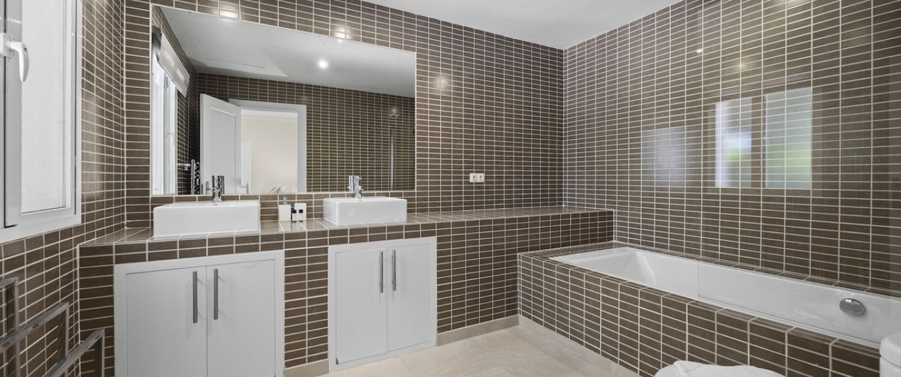 Resale - Villa - Benahavís - Benahavís Centro