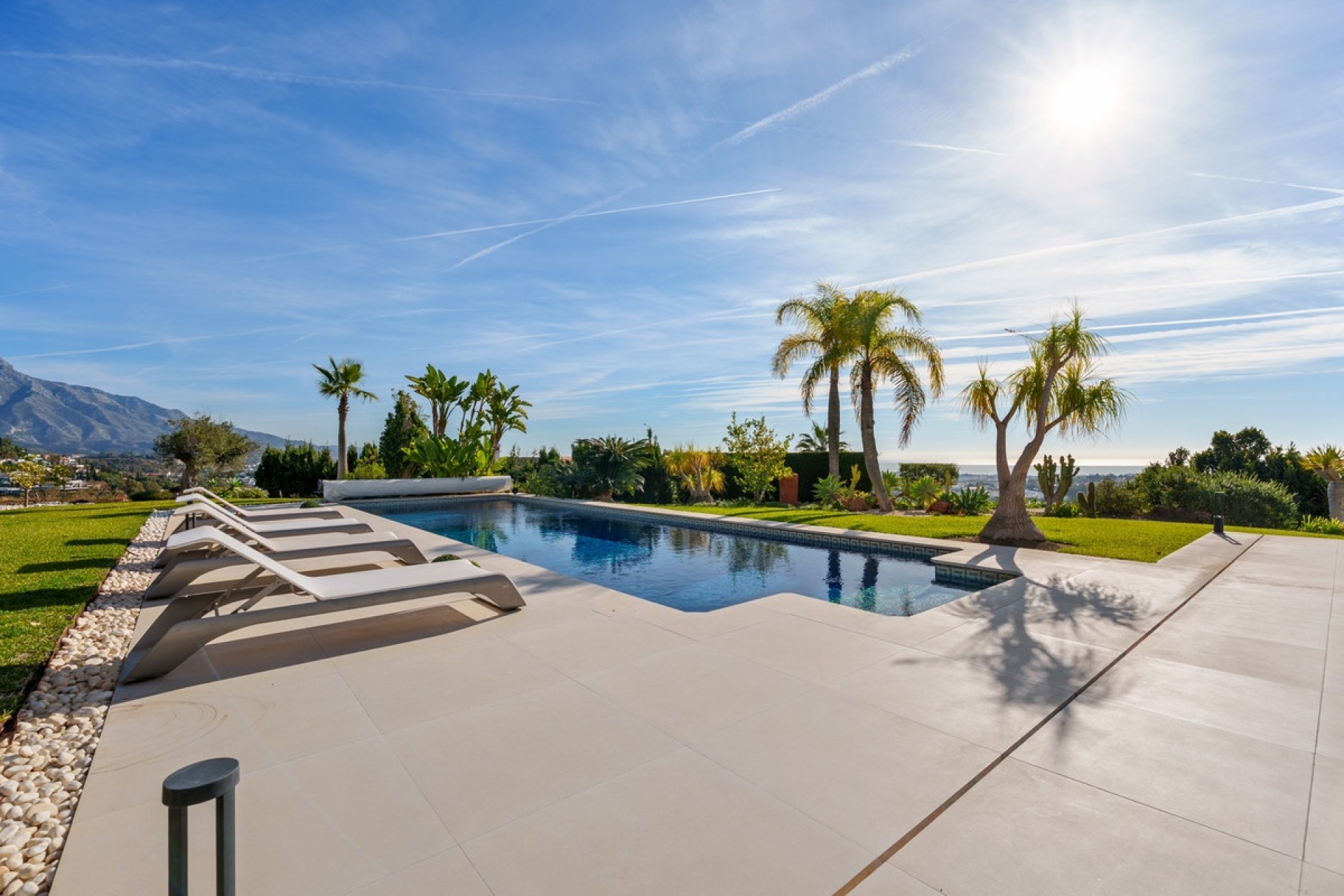 Resale - Villa - Benahavís - Benahavís Centro