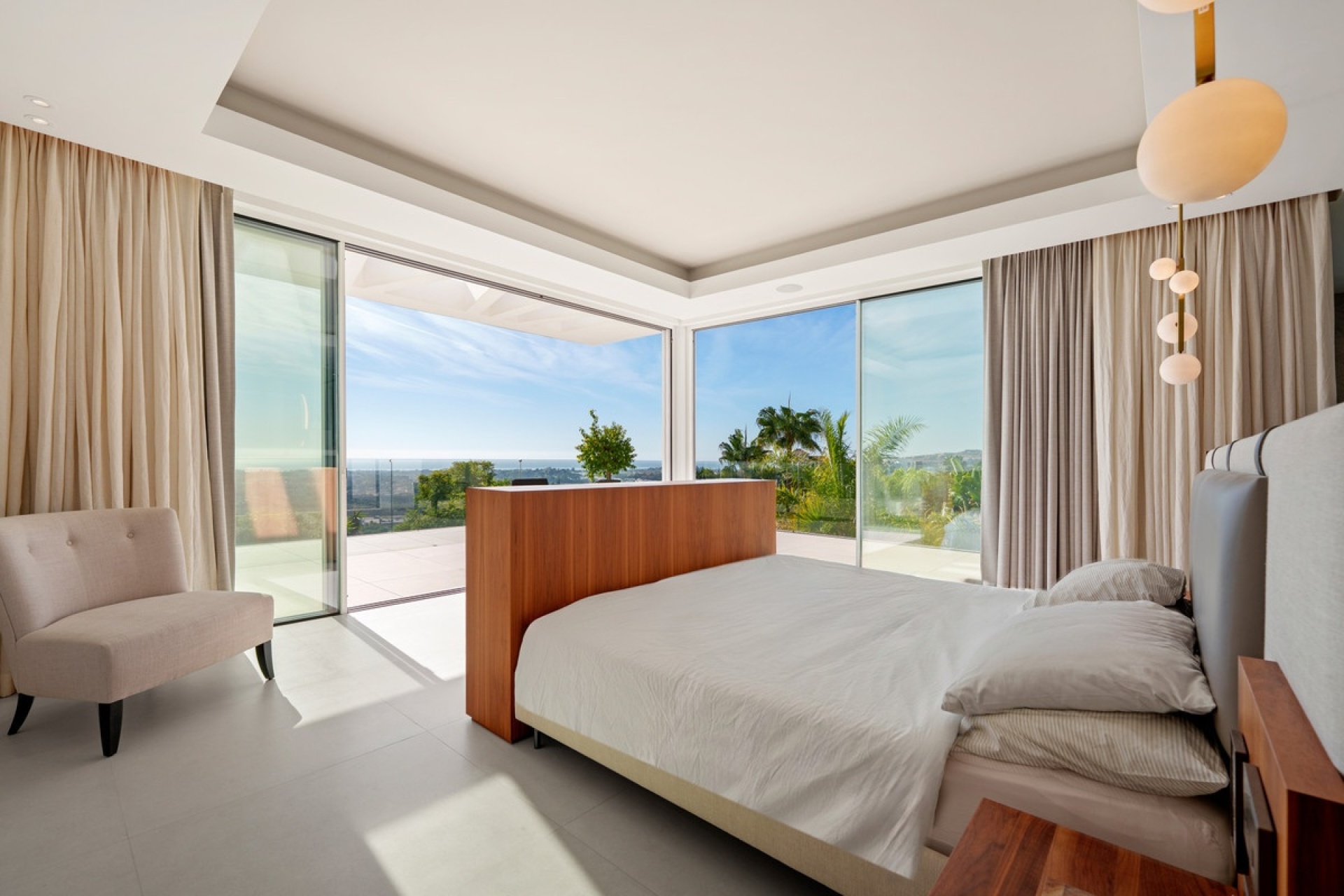Resale - Villa - Benahavís - Benahavís Centro