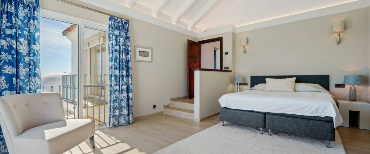 Resale - Villa - Benahavís - Benahavís Centro