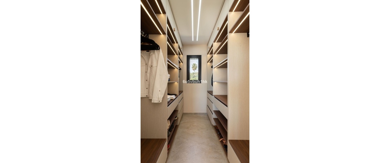 Resale - Villa - Benahavís - Benahavís Centro