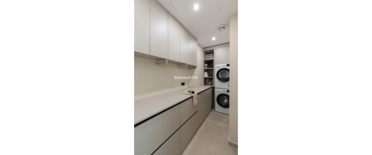 Resale - Villa - Benahavís - Benahavís Centro