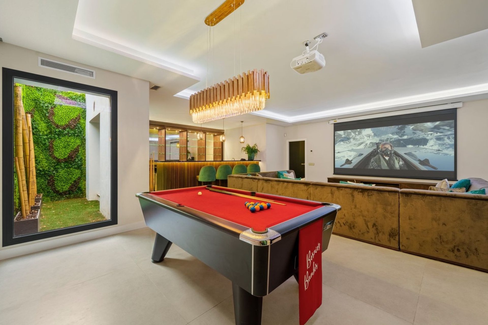 Resale - Villa - Benahavís - Benahavís Centro