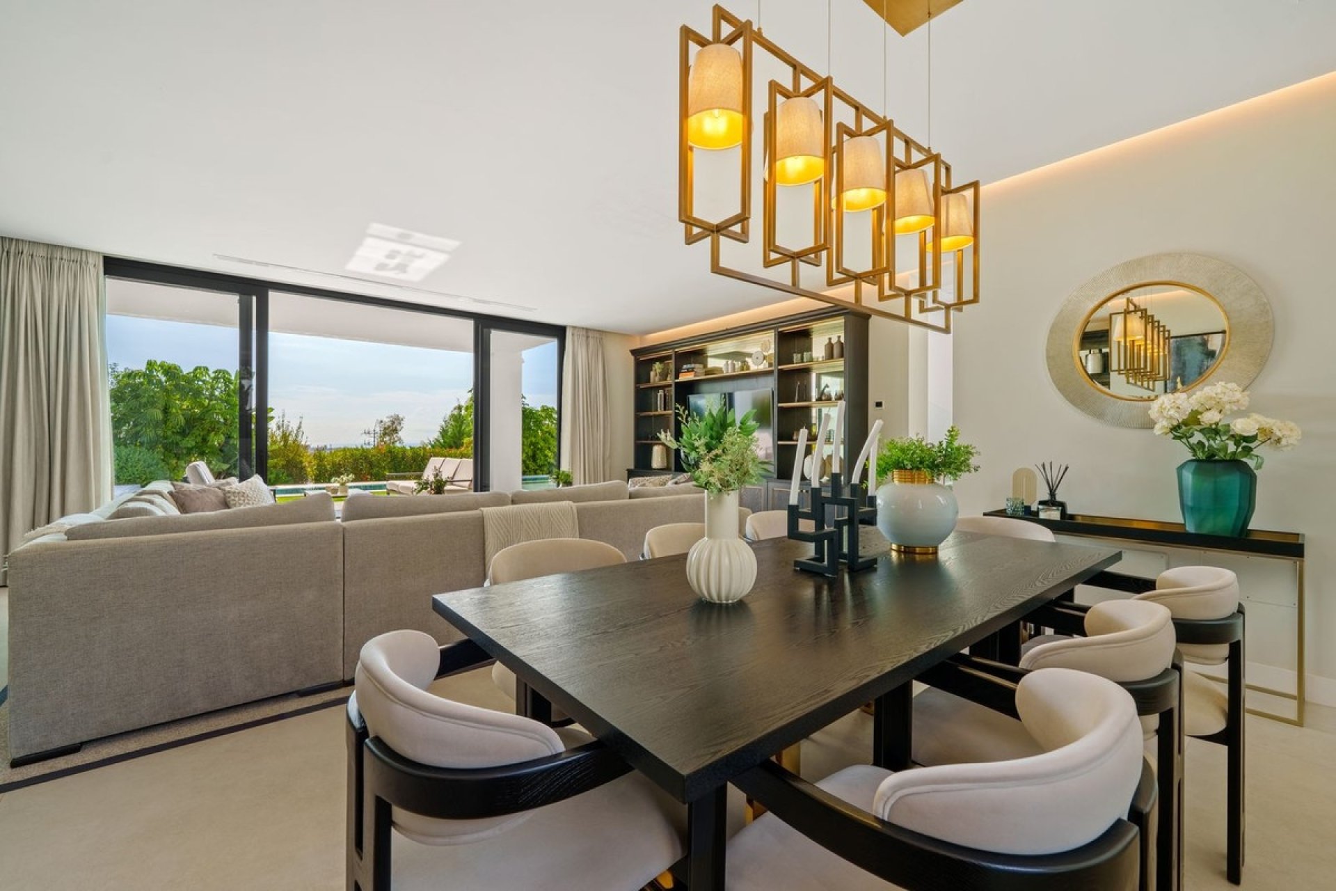 Resale - Villa - Benahavís - Benahavís Centro