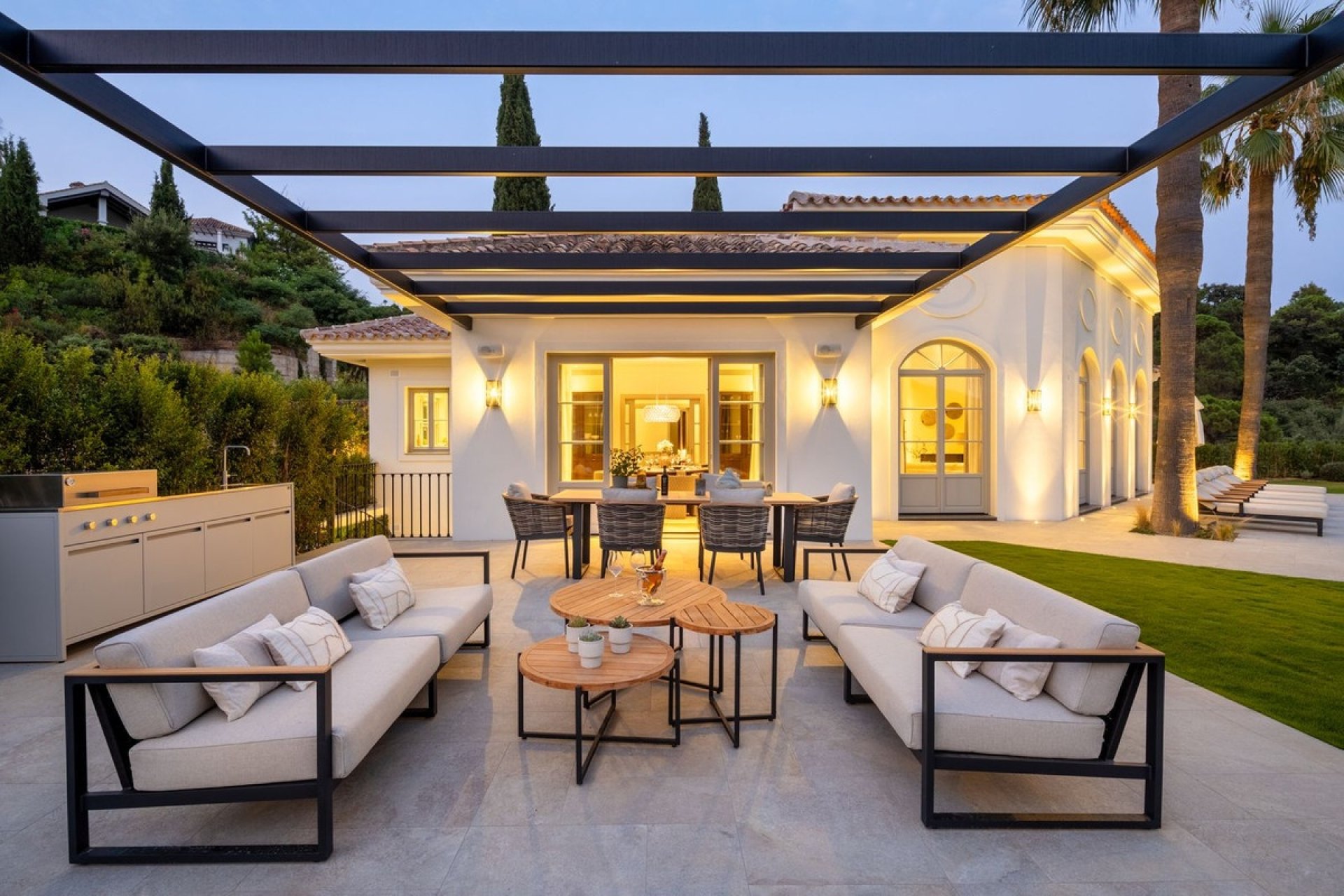 Resale - Villa - Benahavís - Benahavís Centro