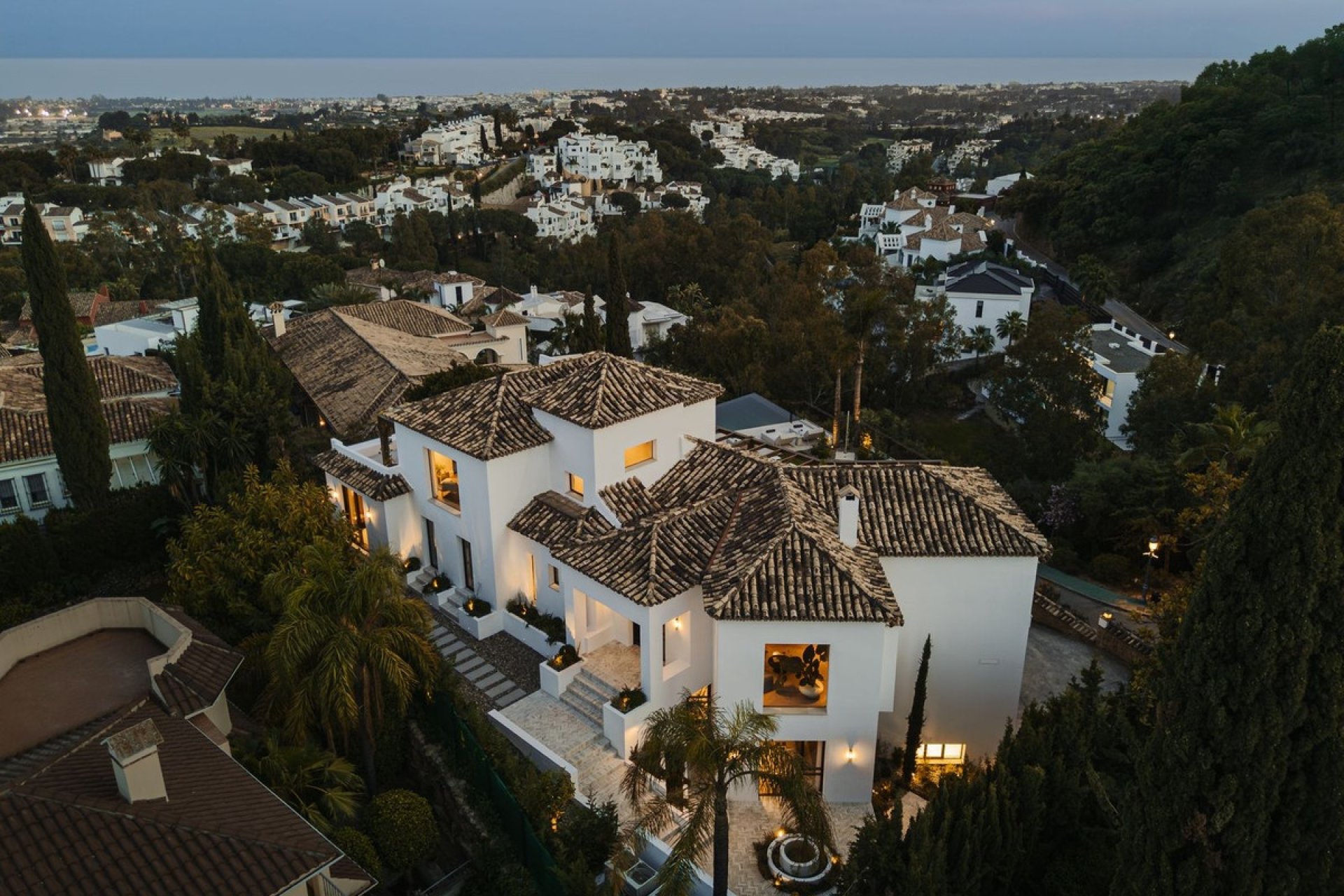 Resale - Villa - Benahavís - Benahavís Centro