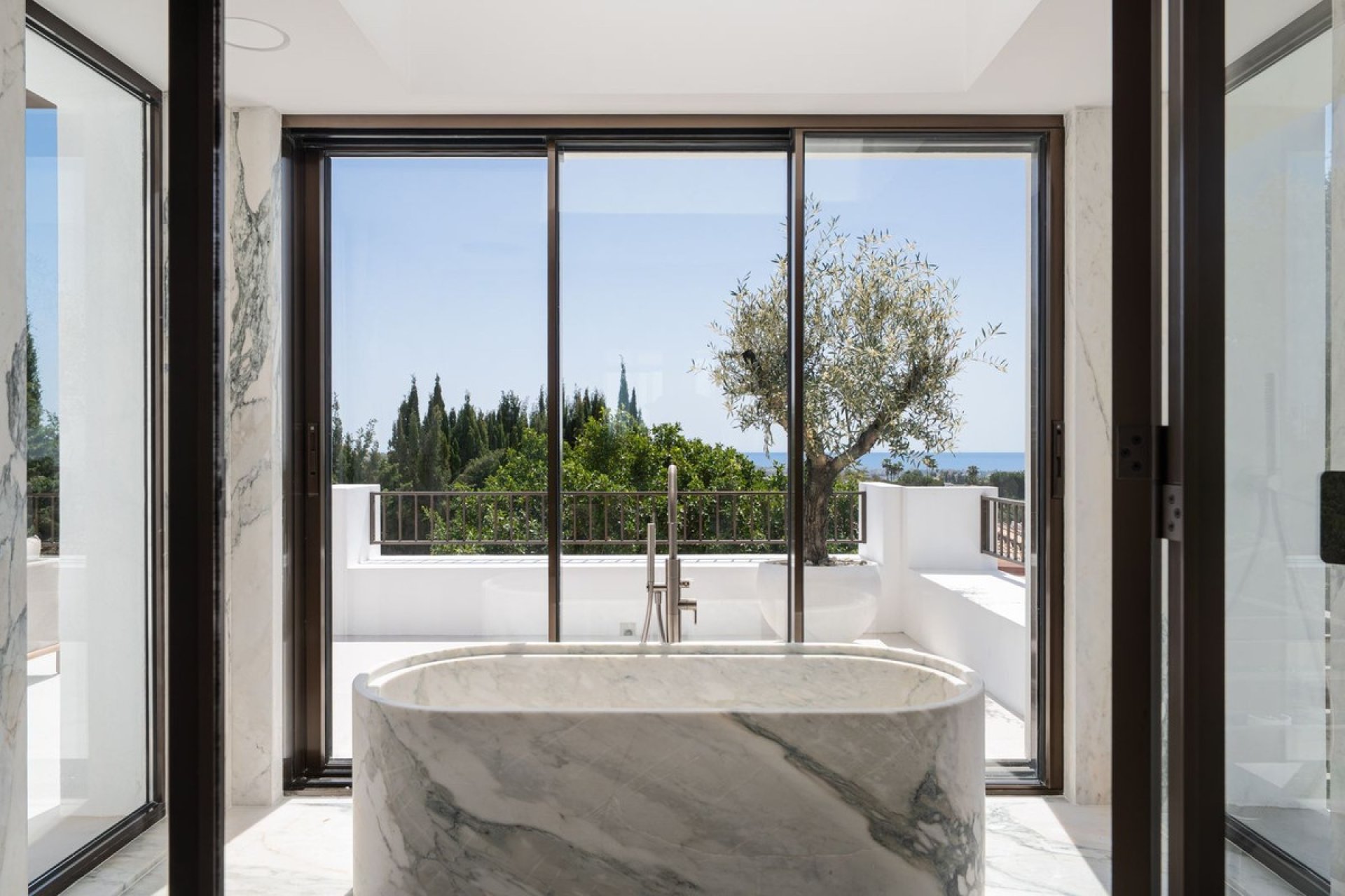 Resale - Villa - Benahavís - Benahavís Centro