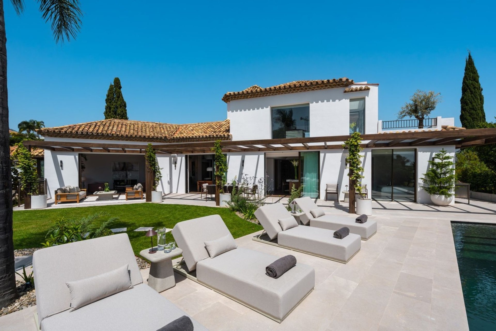 Resale - Villa - Benahavís - Benahavís Centro
