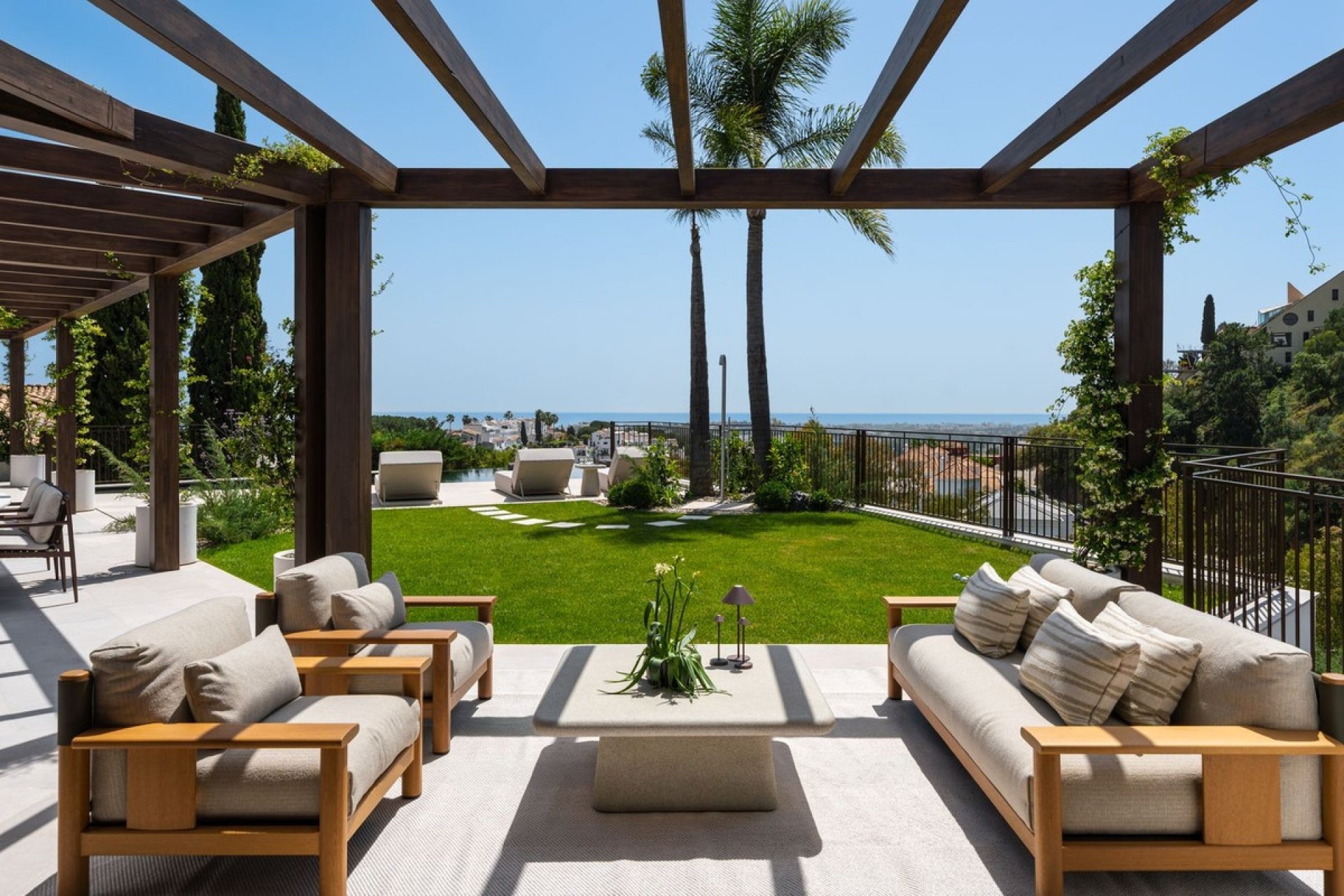 Resale - Villa - Benahavís - Benahavís Centro