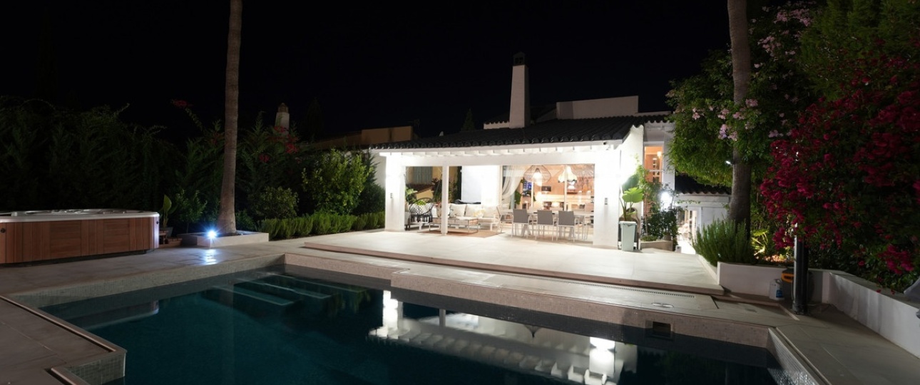 Resale - Villa - Benahavís - Benahavís Centro