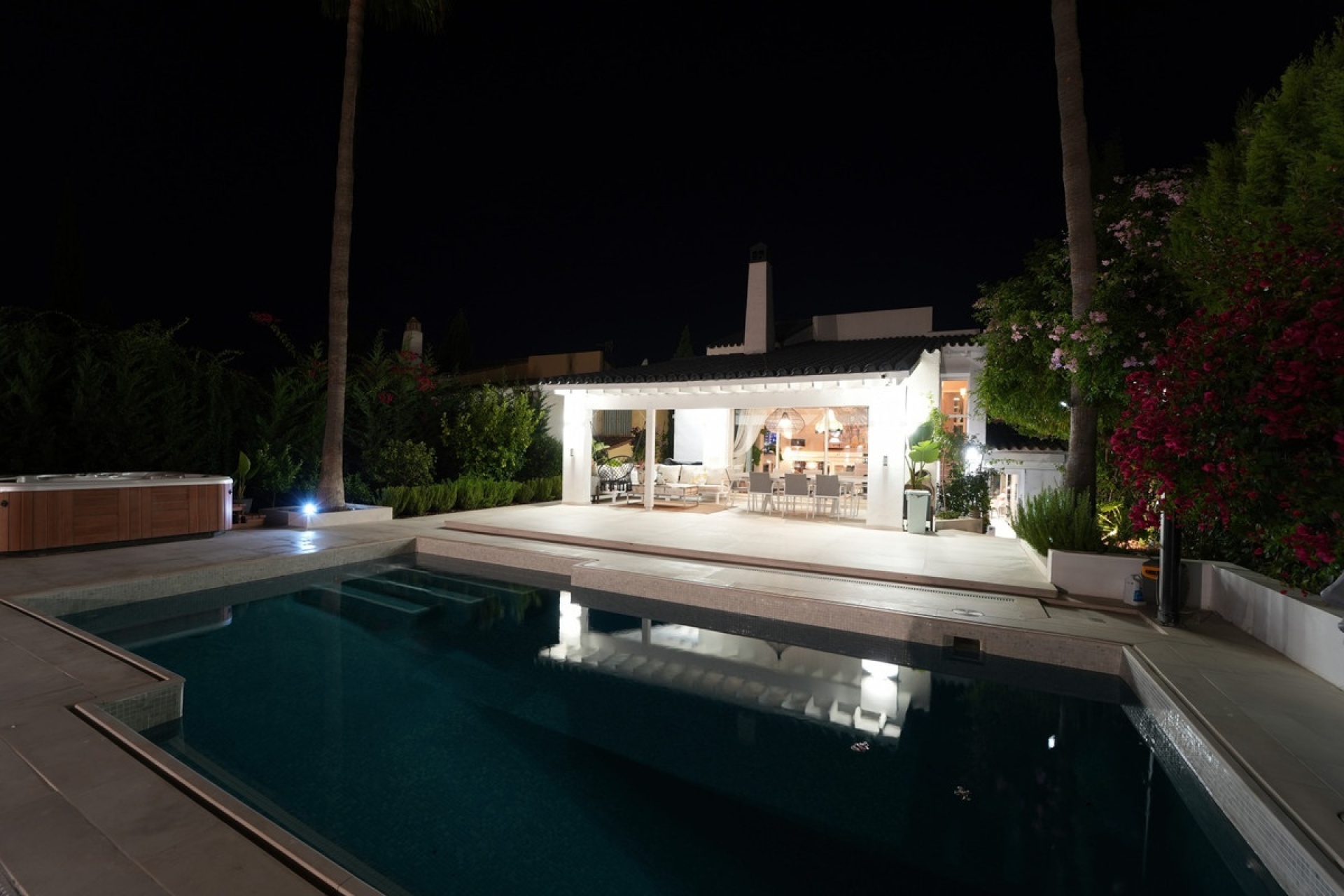 Resale - Villa - Benahavís - Benahavís Centro
