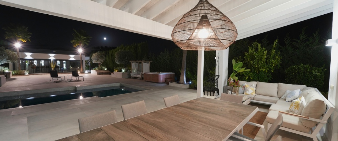 Resale - Villa - Benahavís - Benahavís Centro