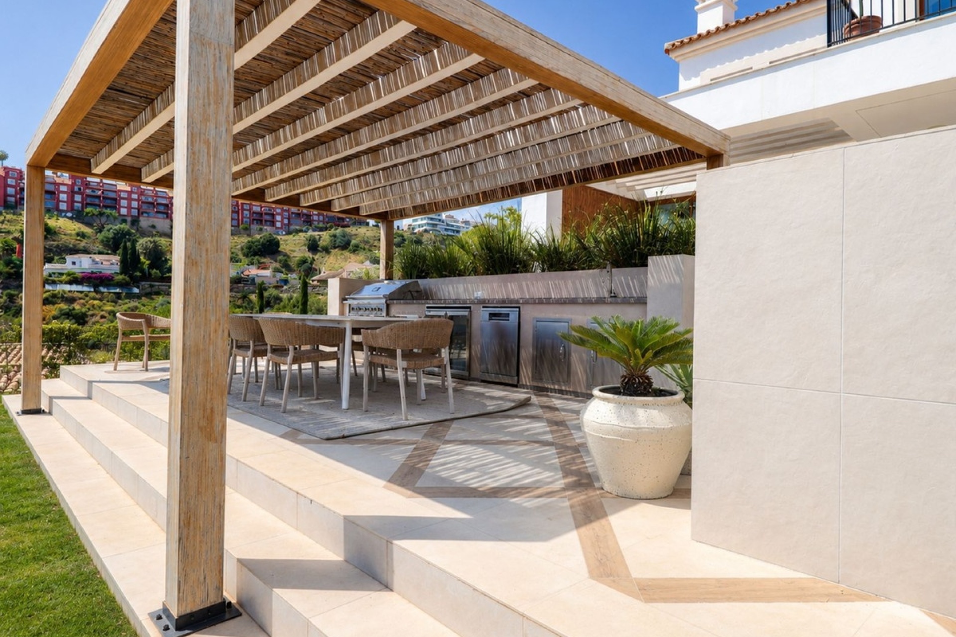 Resale - Villa - Benahavís - Benahavís Centro