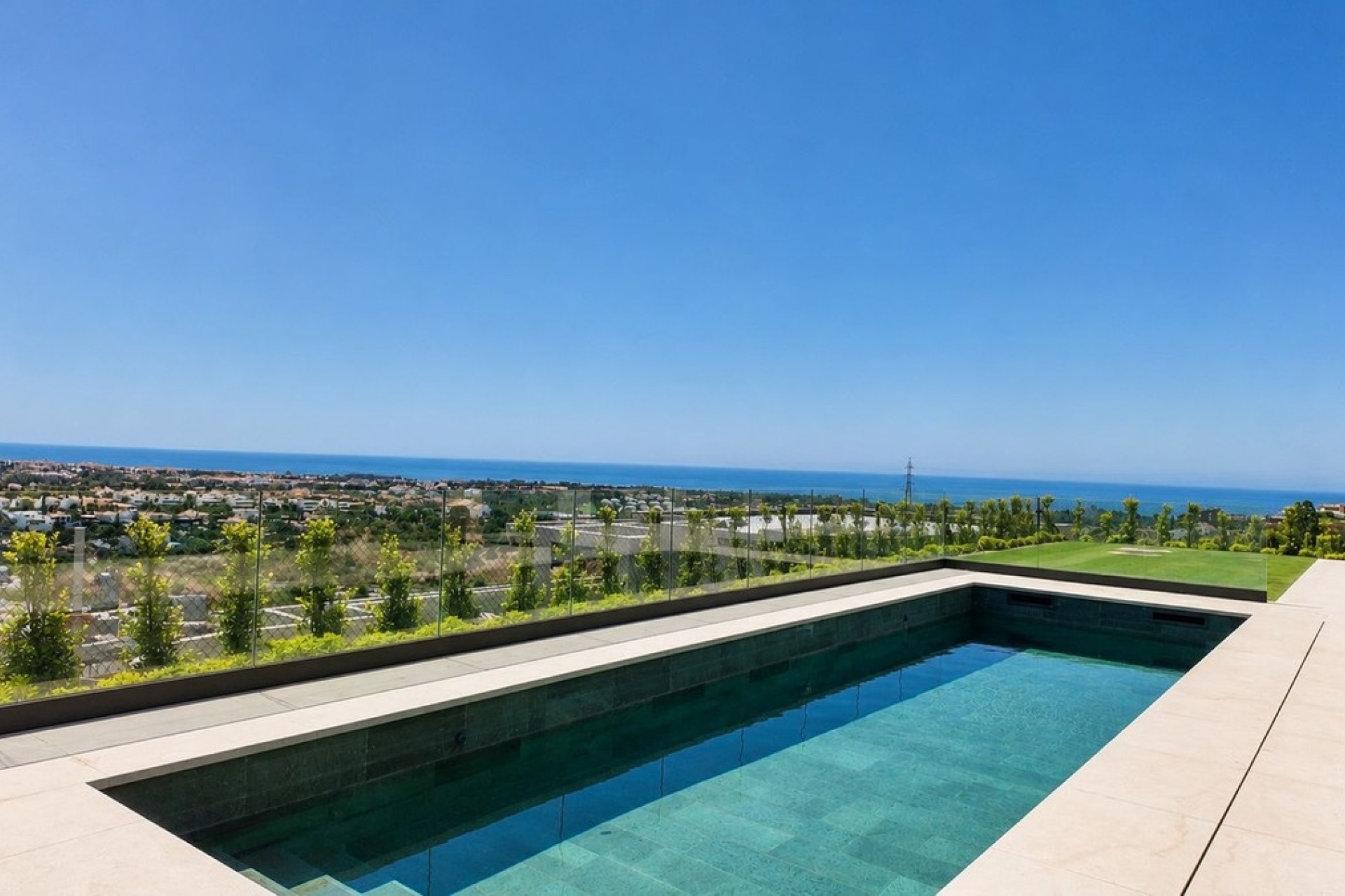 Resale - Villa - Benahavís - Benahavís Centro