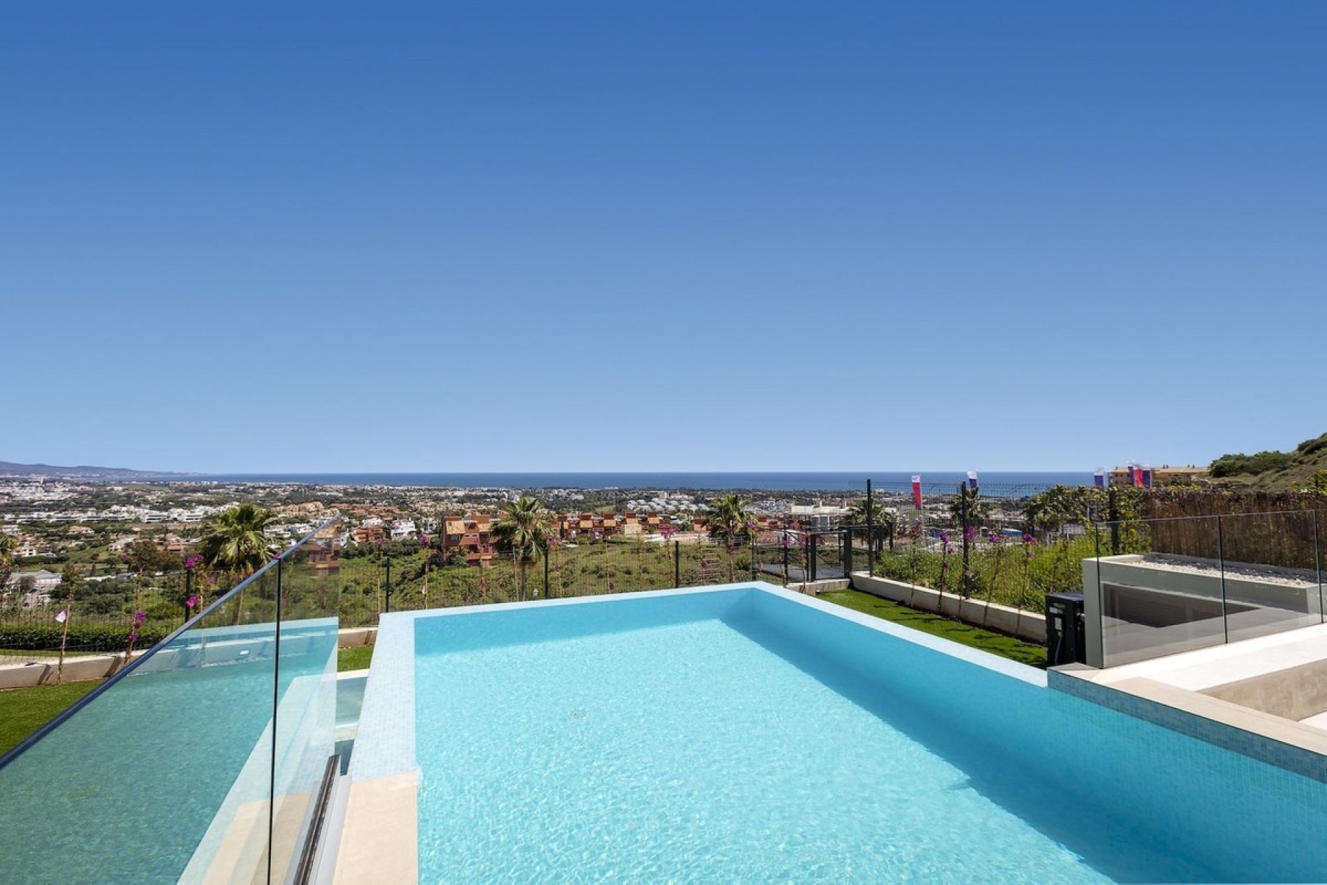 Resale - Villa - Benahavís - Benahavís Centro