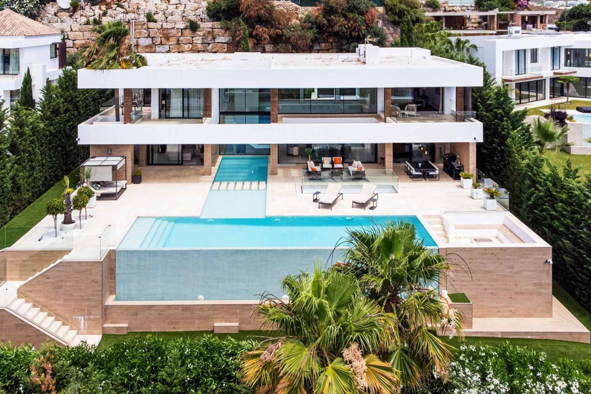 Resale - Villa - Benahavís - Benahavís Centro