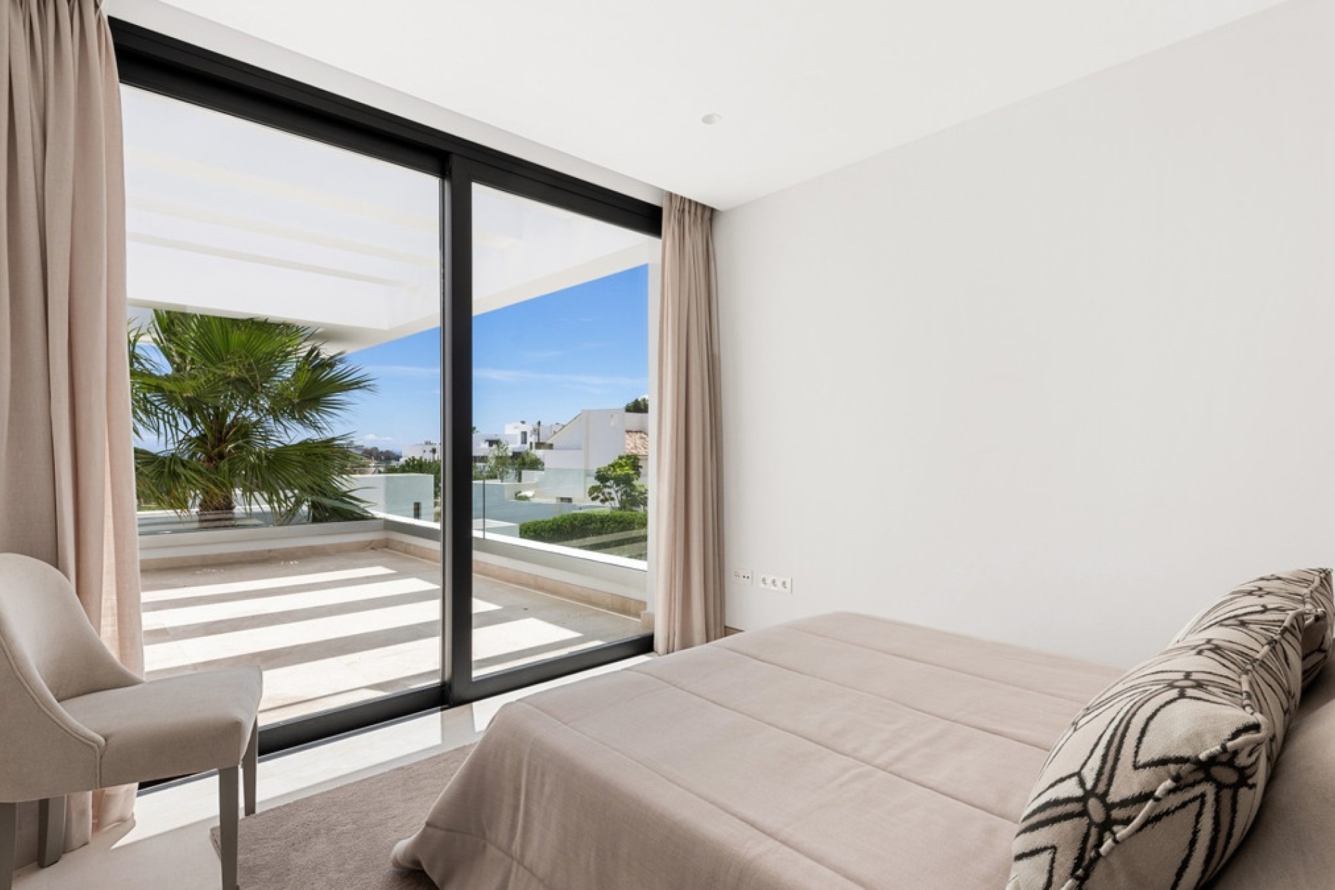 Resale - Villa - Benahavís - Benahavís Centro