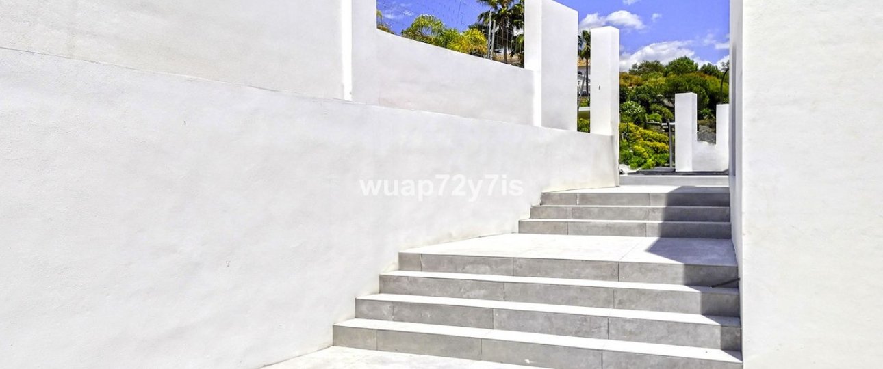 Resale - Villa - Benahavís - Benahavís Centro