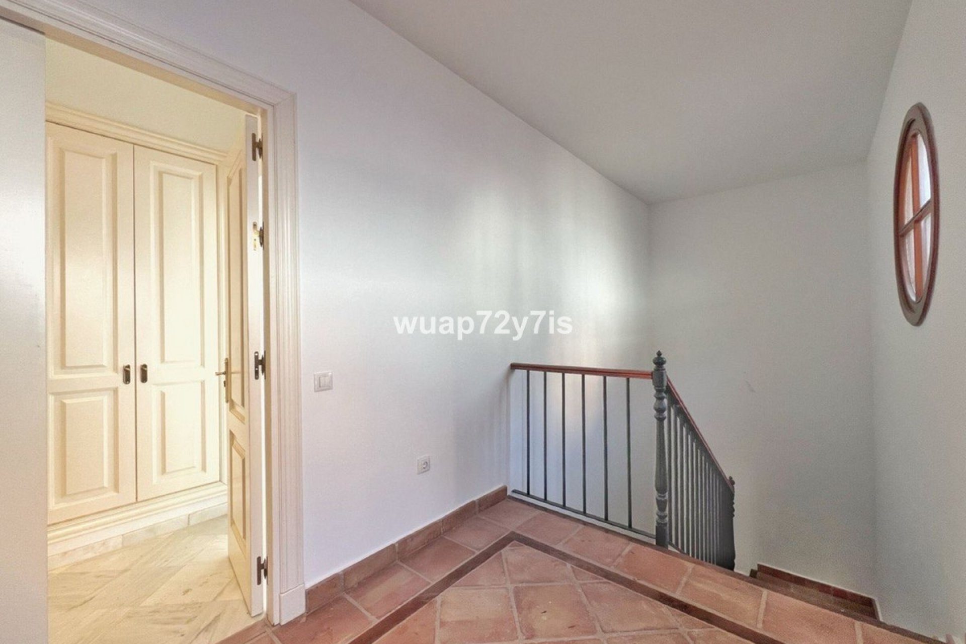 Resale - Villa - Benahavís - Benahavís Centro
