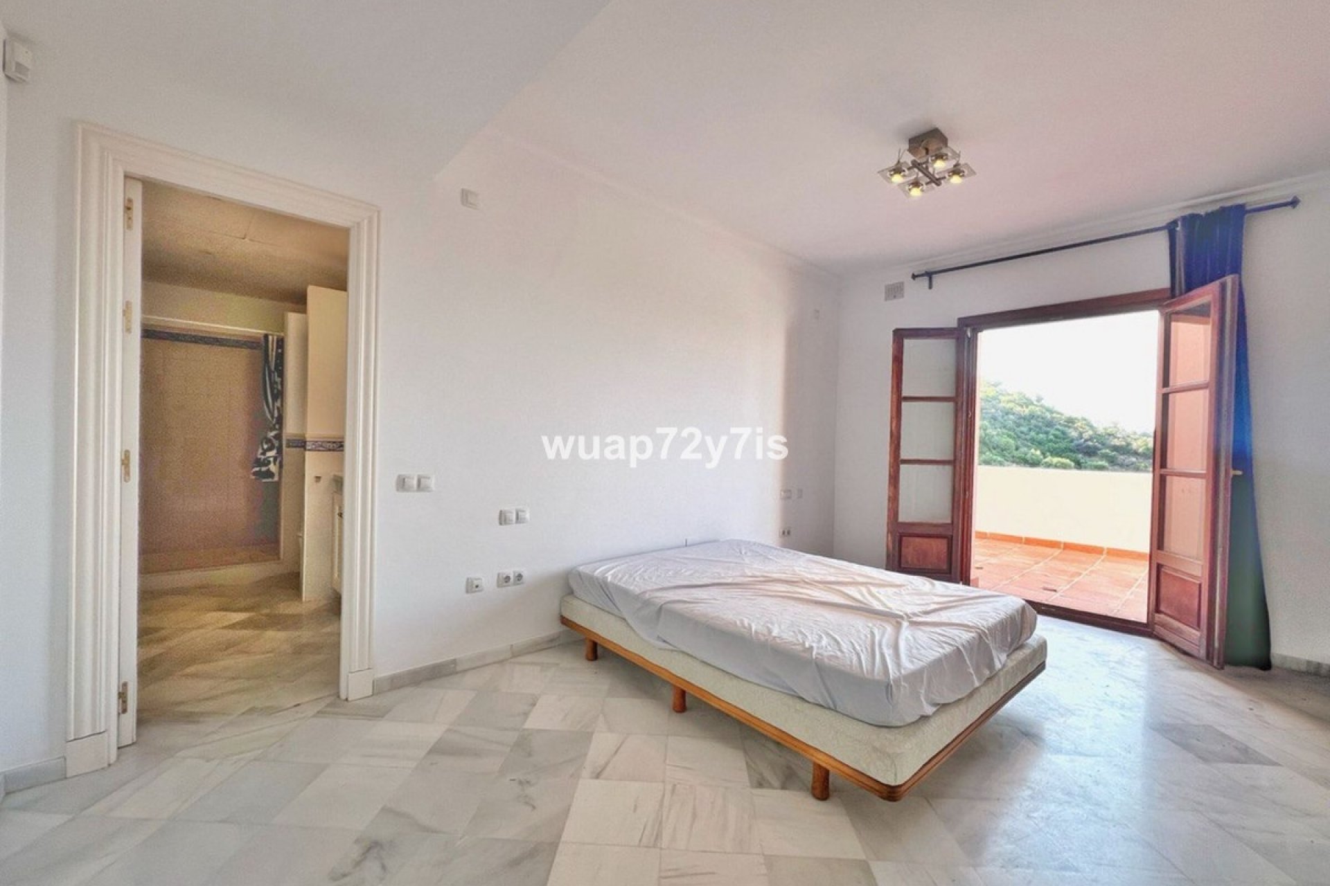 Resale - Villa - Benahavís - Benahavís Centro