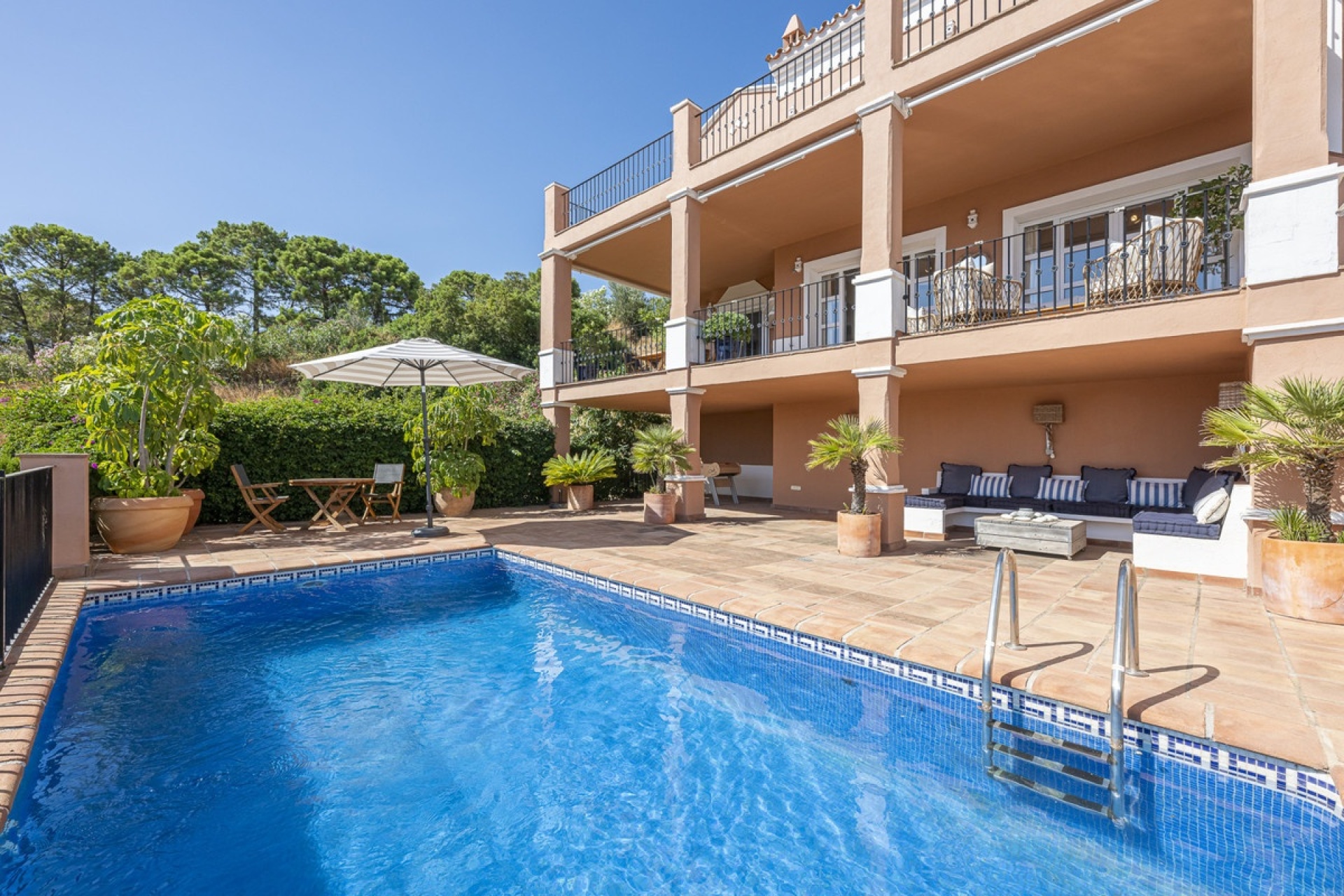 Resale - Villa - Benahavís - Benahavís Centro