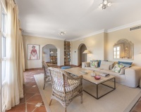 Resale - Villa - Benahavís - Benahavís Centro