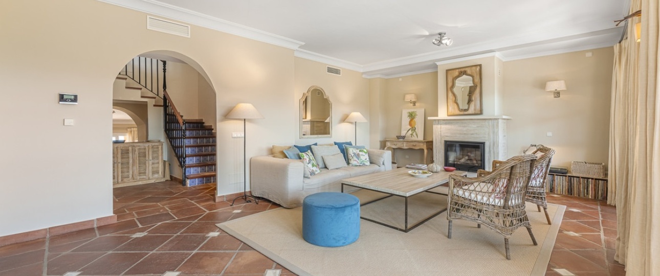 Resale - Villa - Benahavís - Benahavís Centro