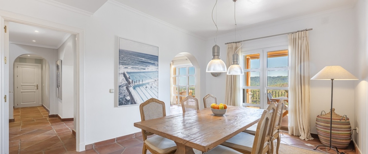 Resale - Villa - Benahavís - Benahavís Centro