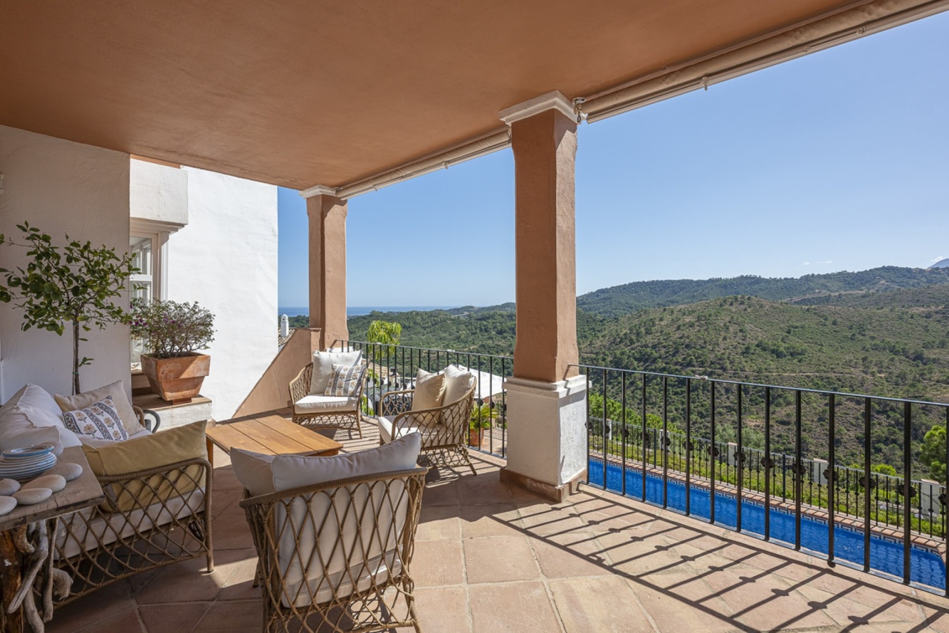 Resale - Villa - Benahavís - Benahavís Centro