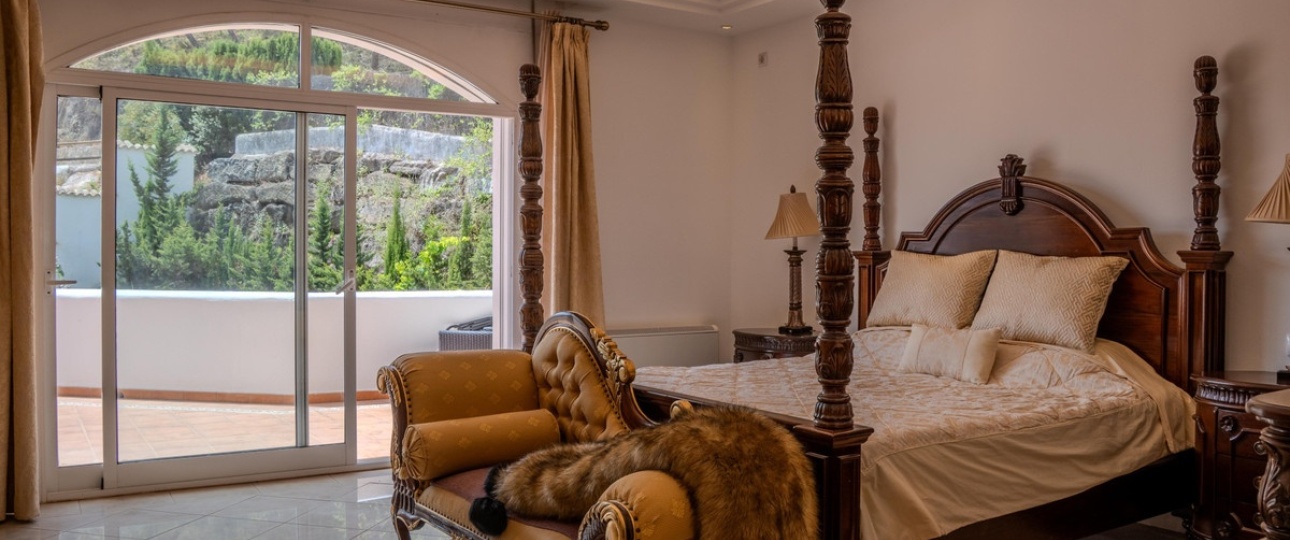 Resale - Villa - Benahavís - Benahavís Centro
