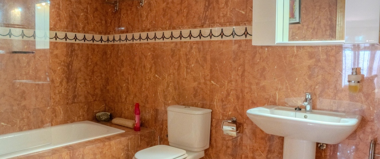 Resale - Villa - Benahavís - Benahavís Centro