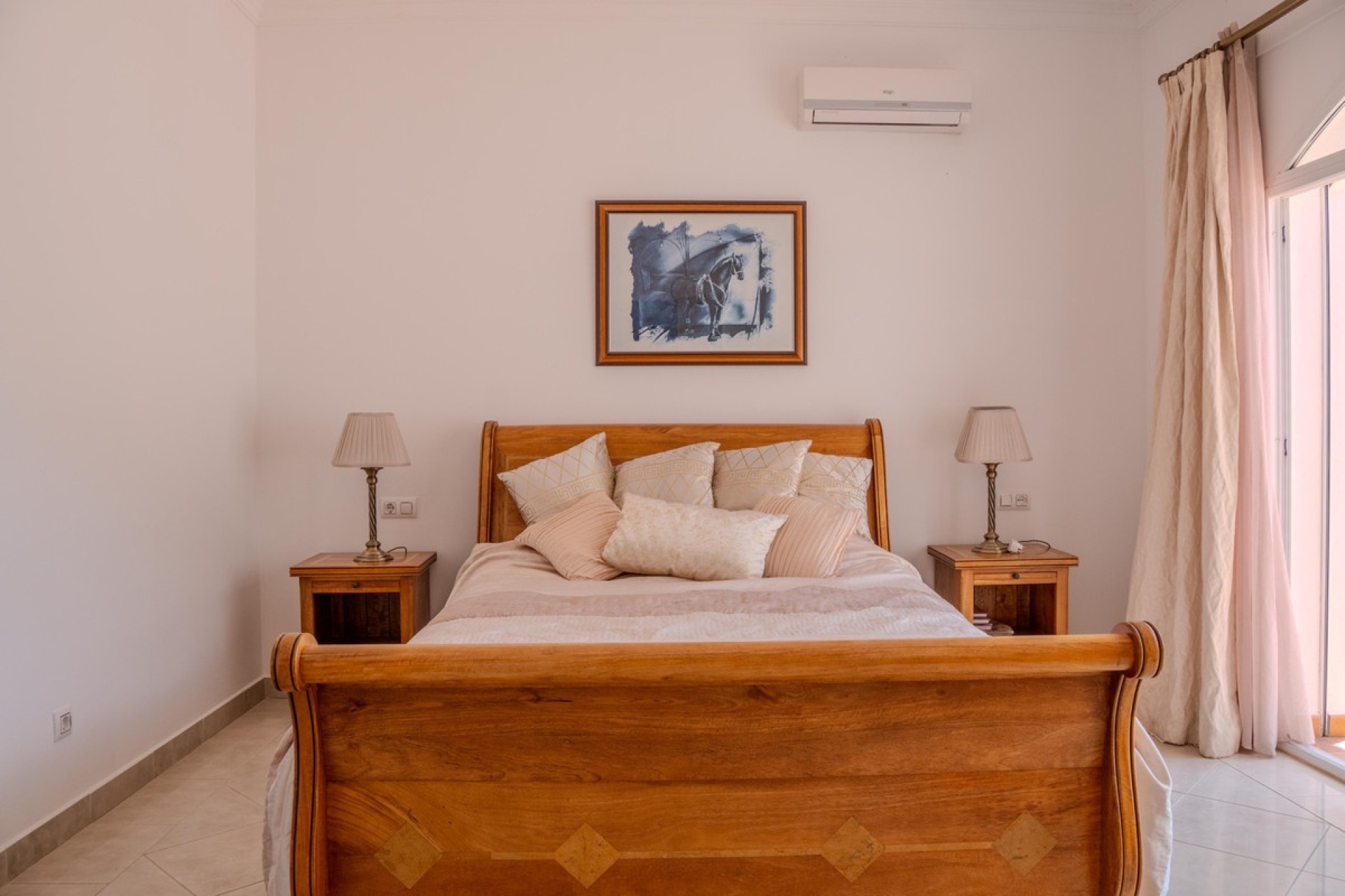 Resale - Villa - Benahavís - Benahavís Centro