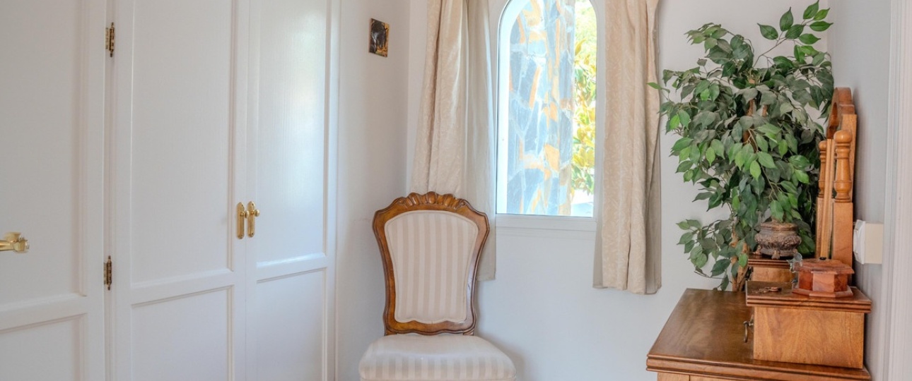 Resale - Villa - Benahavís - Benahavís Centro