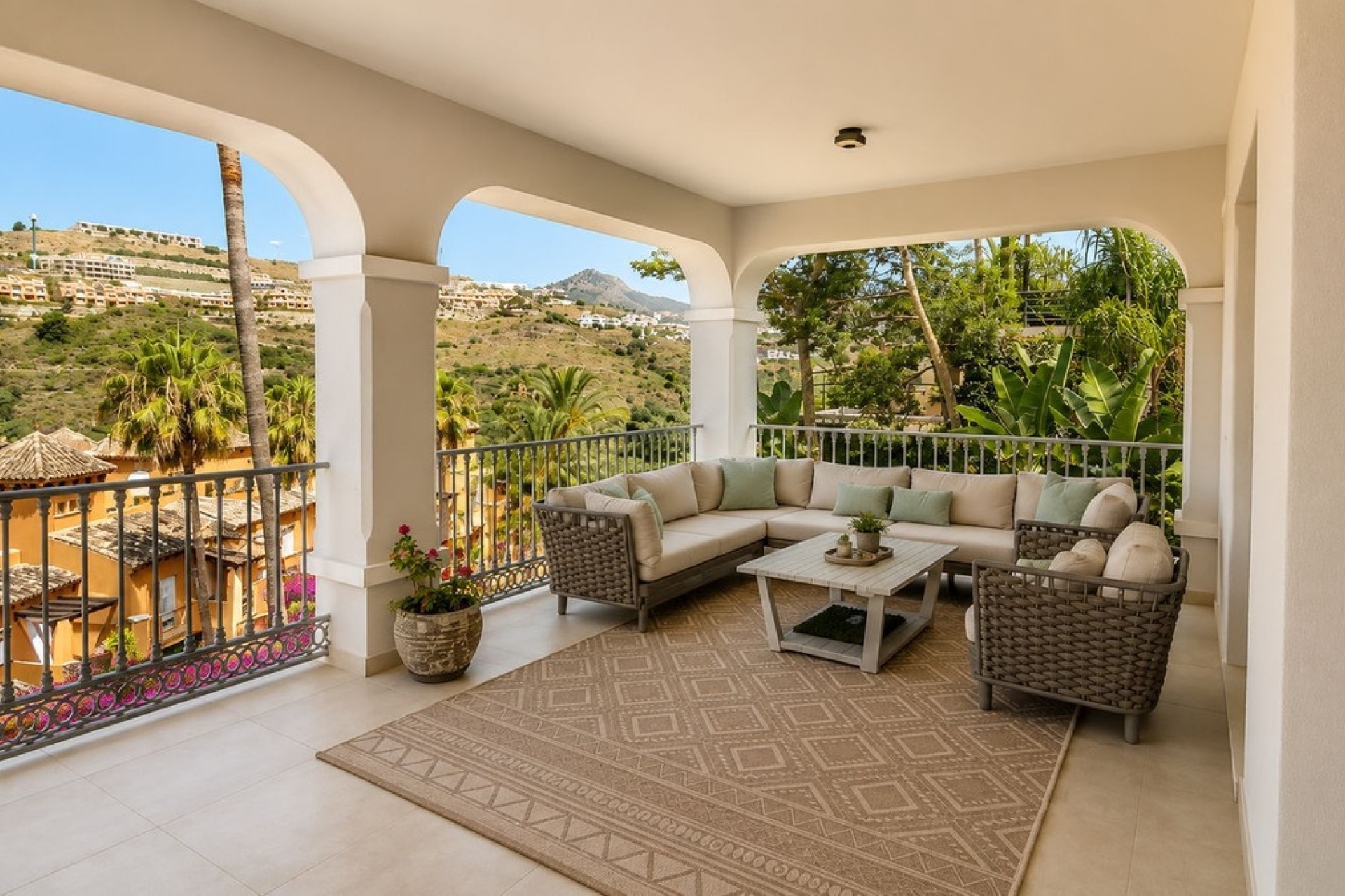 Resale - Villa - Benahavís - Benahavís Centro