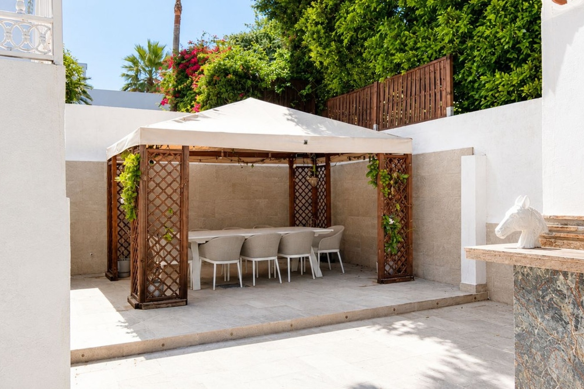 Resale - Villa - Benahavís - Benahavís Centro