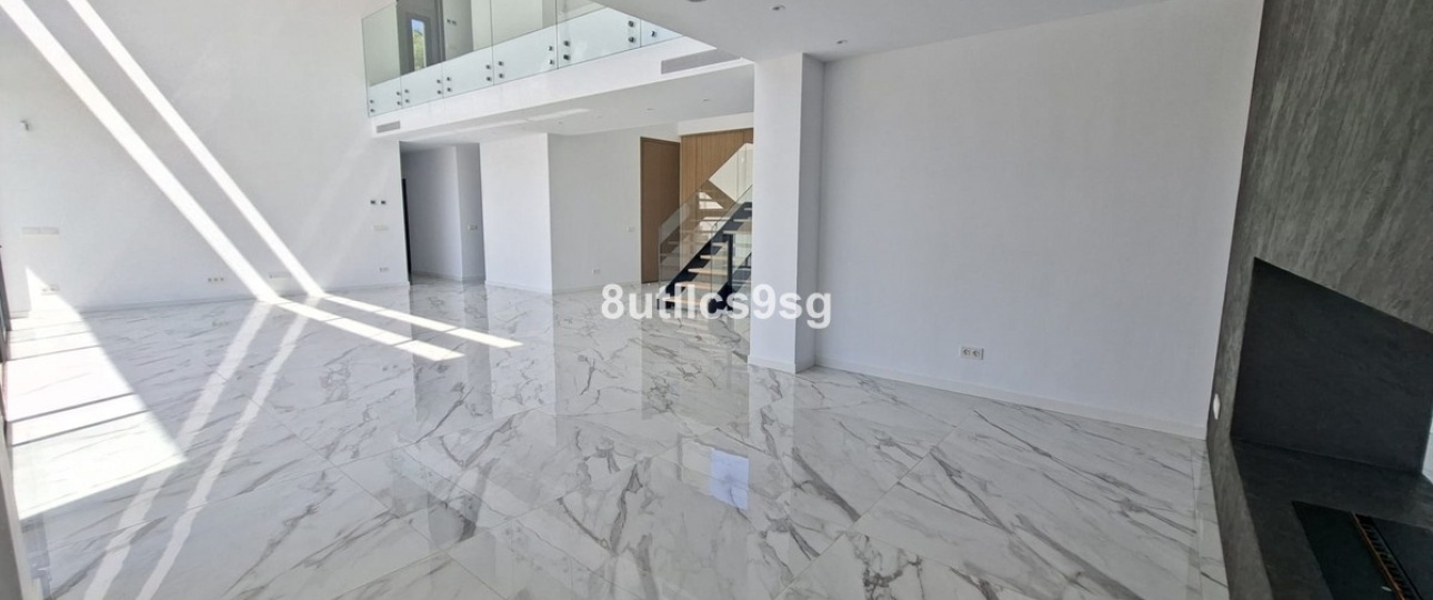Resale - Villa - Benahavís - Benahavís Centro