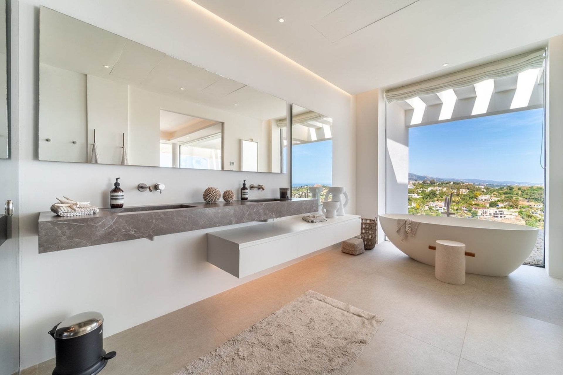 Resale - Villa - Benahavís - Benahavís Centro