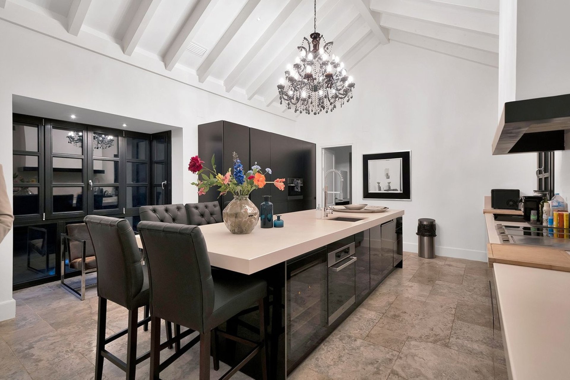 Resale - Villa - Benahavís - Benahavís Centro