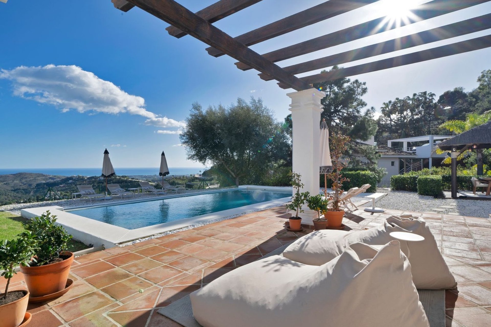 Resale - Villa - Benahavís - Benahavís Centro