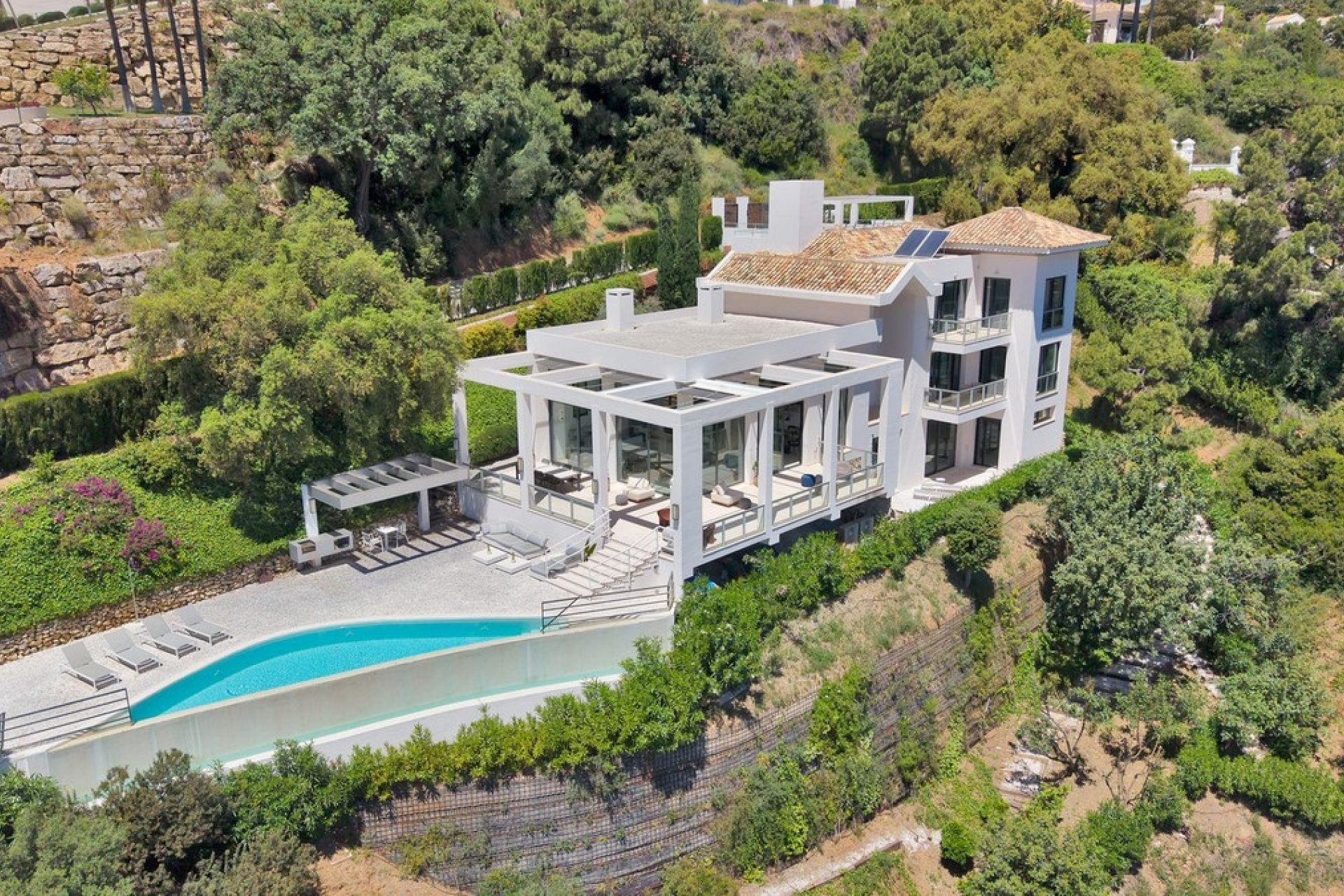 Resale - Villa - Benahavís - Benahavís Centro