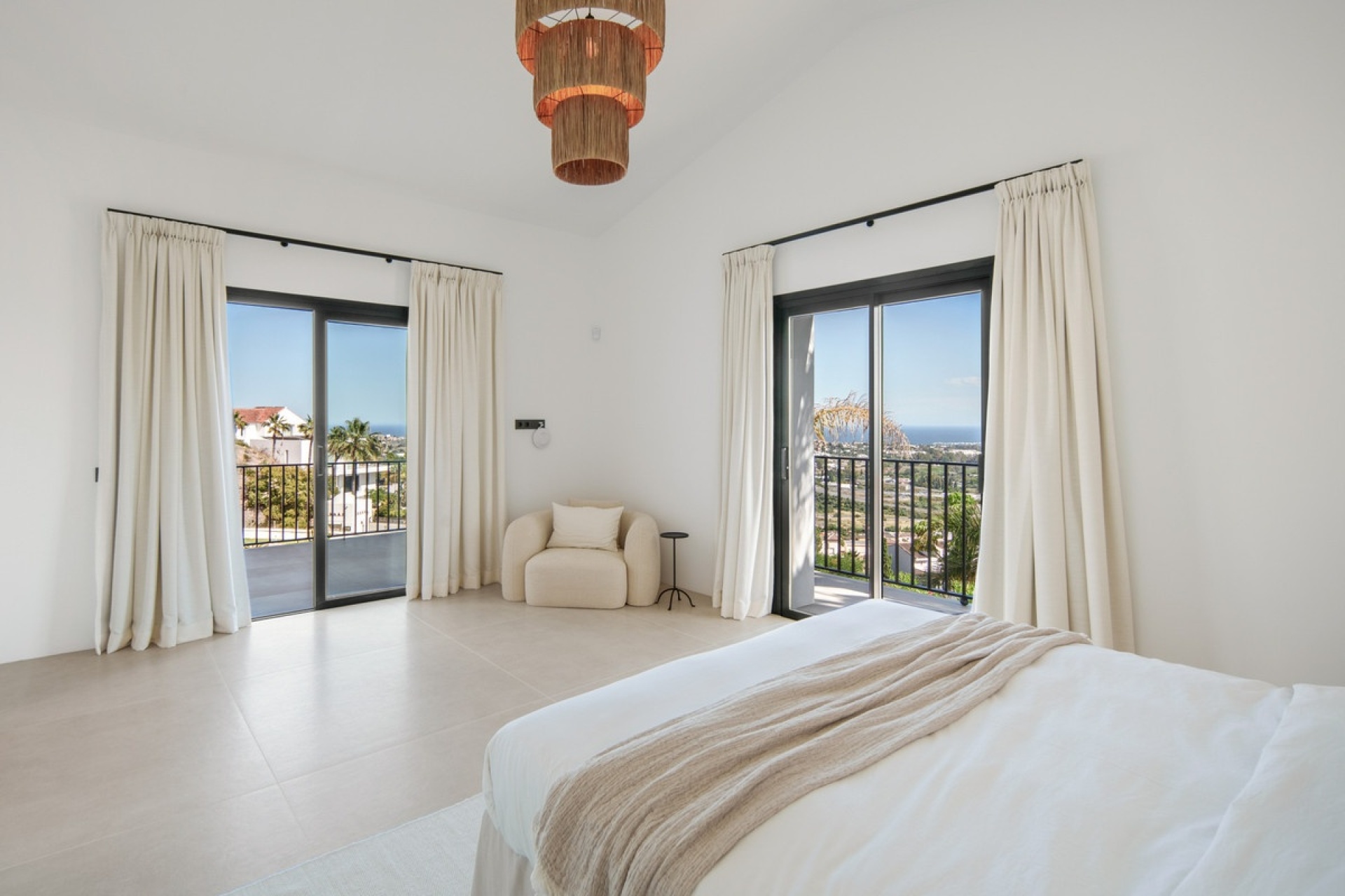 Resale - Villa - Benahavís - Benahavís Centro