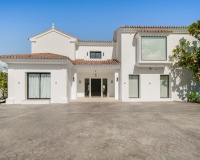 Resale - Villa - Benahavís - Benahavís Centro