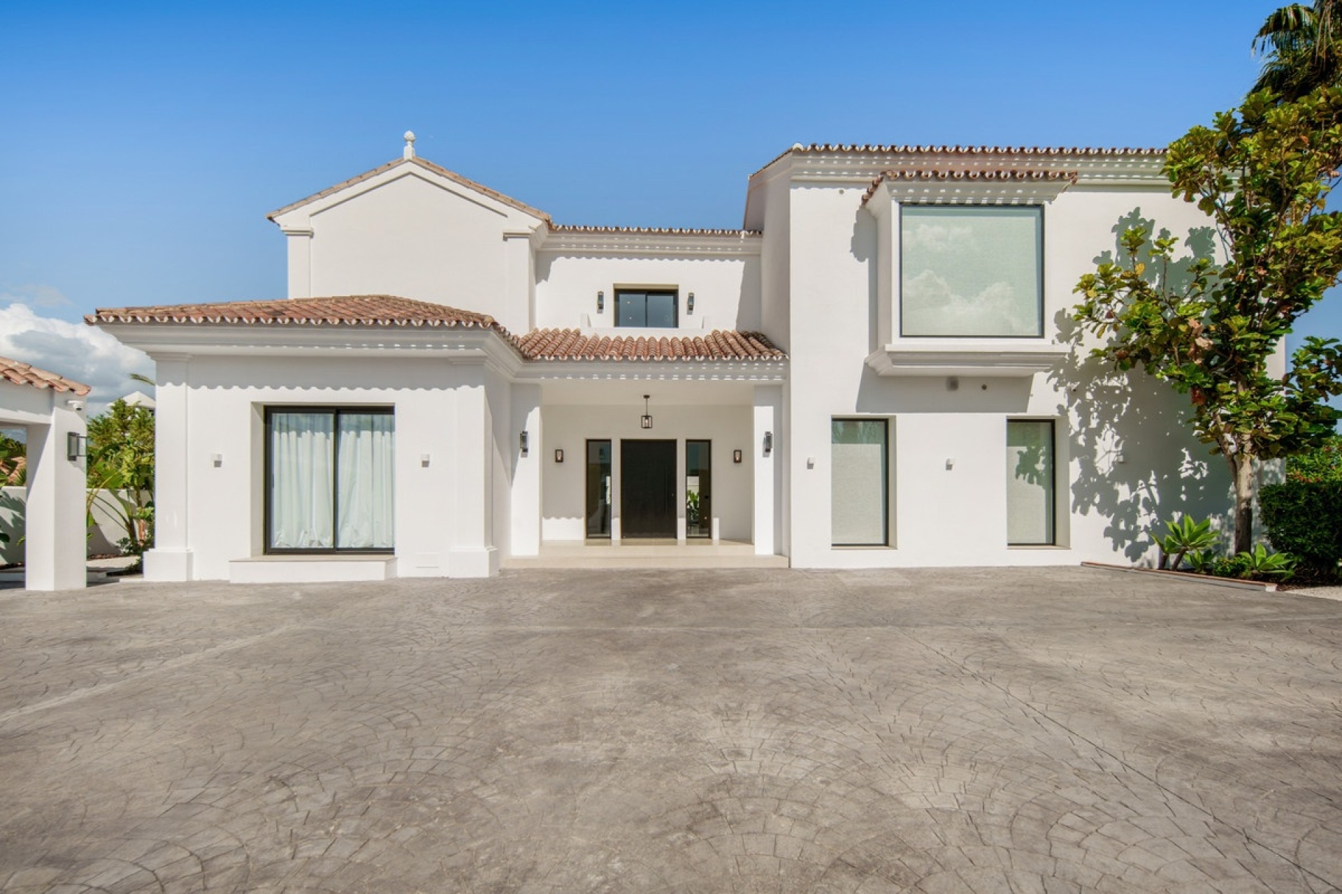 Resale - Villa - Benahavís - Benahavís Centro