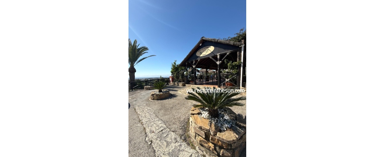 Resale - Villa - Benahavís - Benahavís Centro
