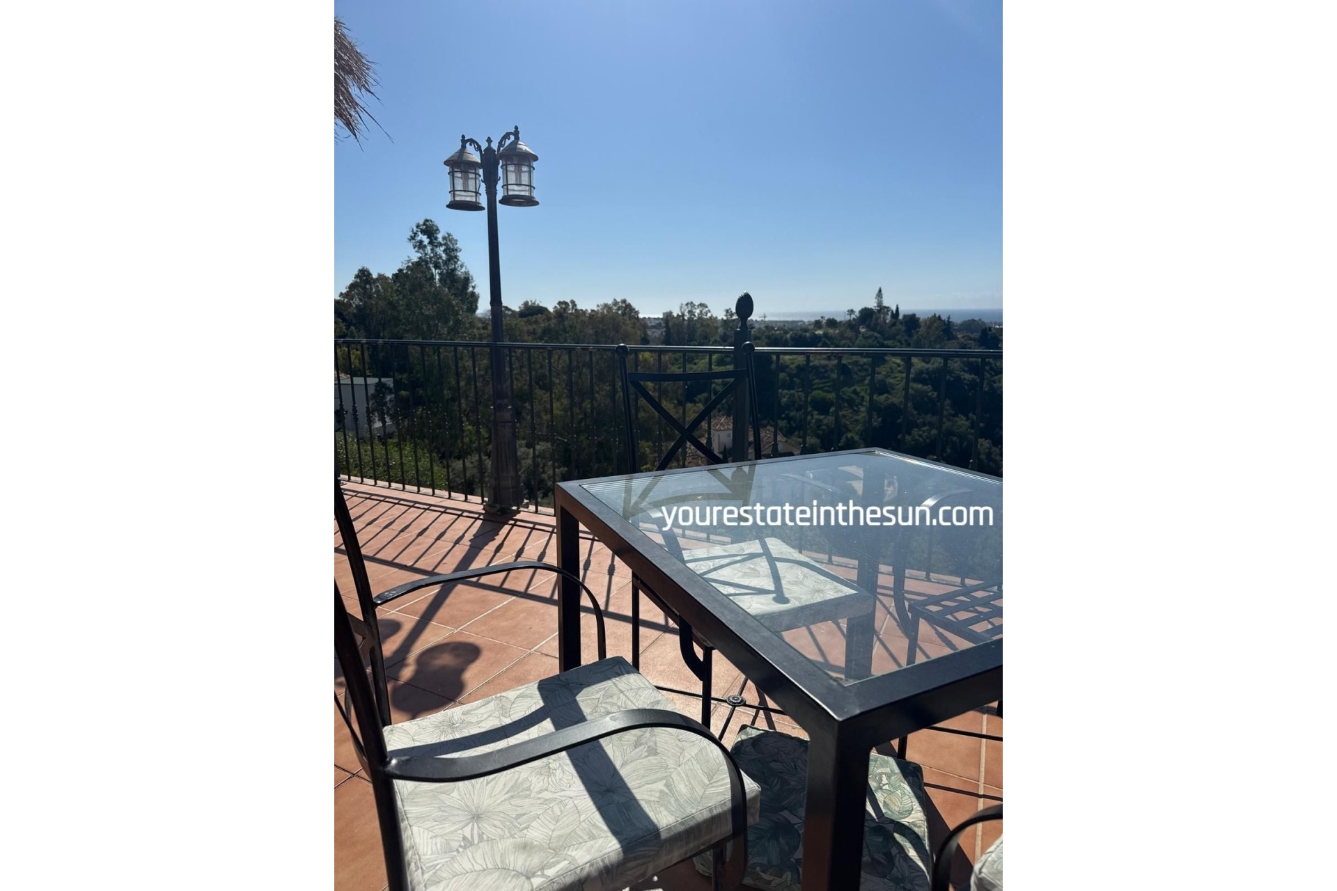 Resale - Villa - Benahavís - Benahavís Centro